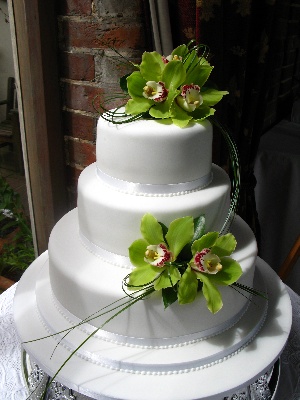 Elegant Orchid Cake